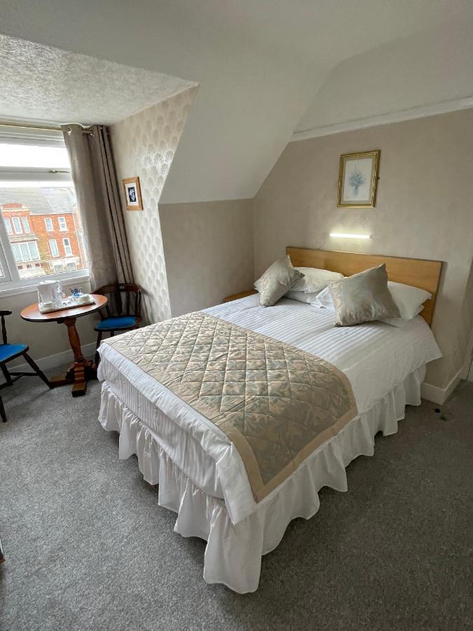 Queens Hotel, Skegness Buitenkant foto