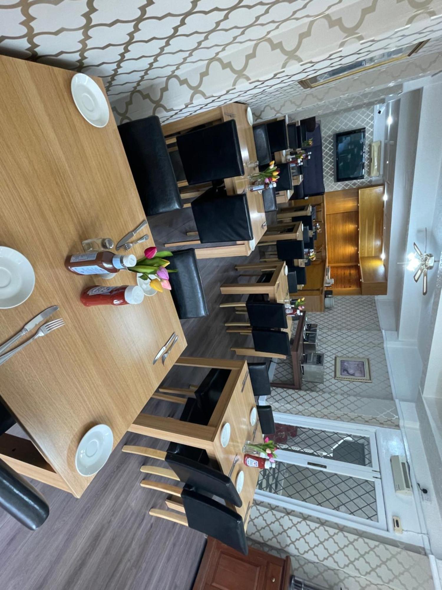 Queens Hotel, Skegness Buitenkant foto