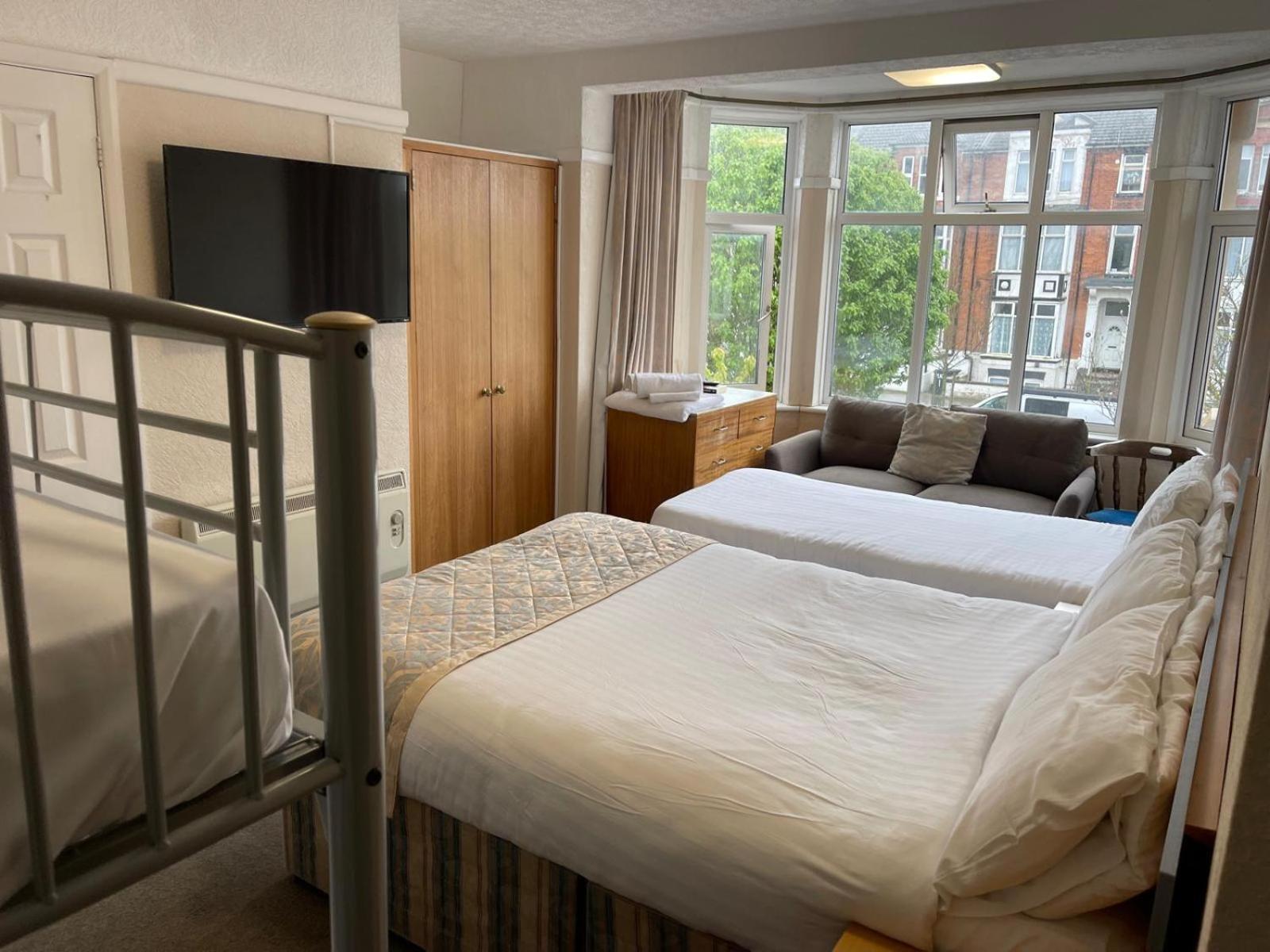 Queens Hotel, Skegness Buitenkant foto