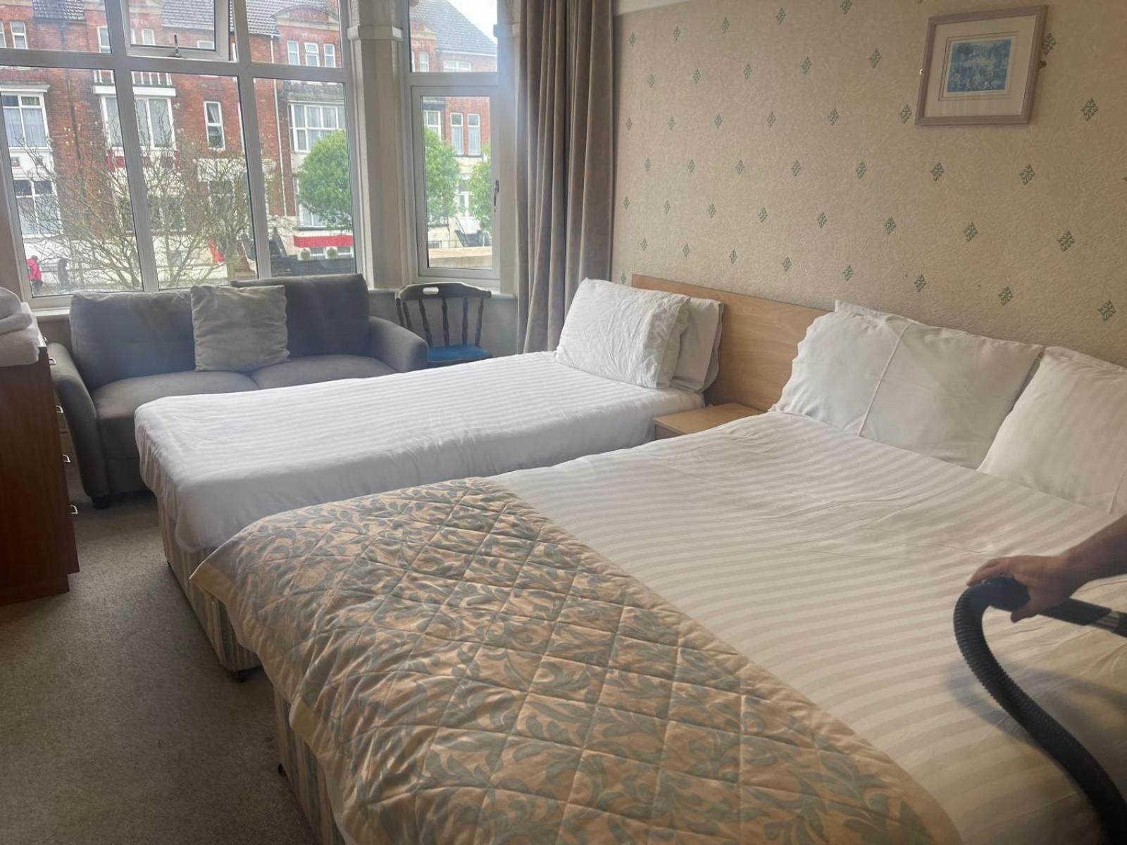 Queens Hotel, Skegness Buitenkant foto