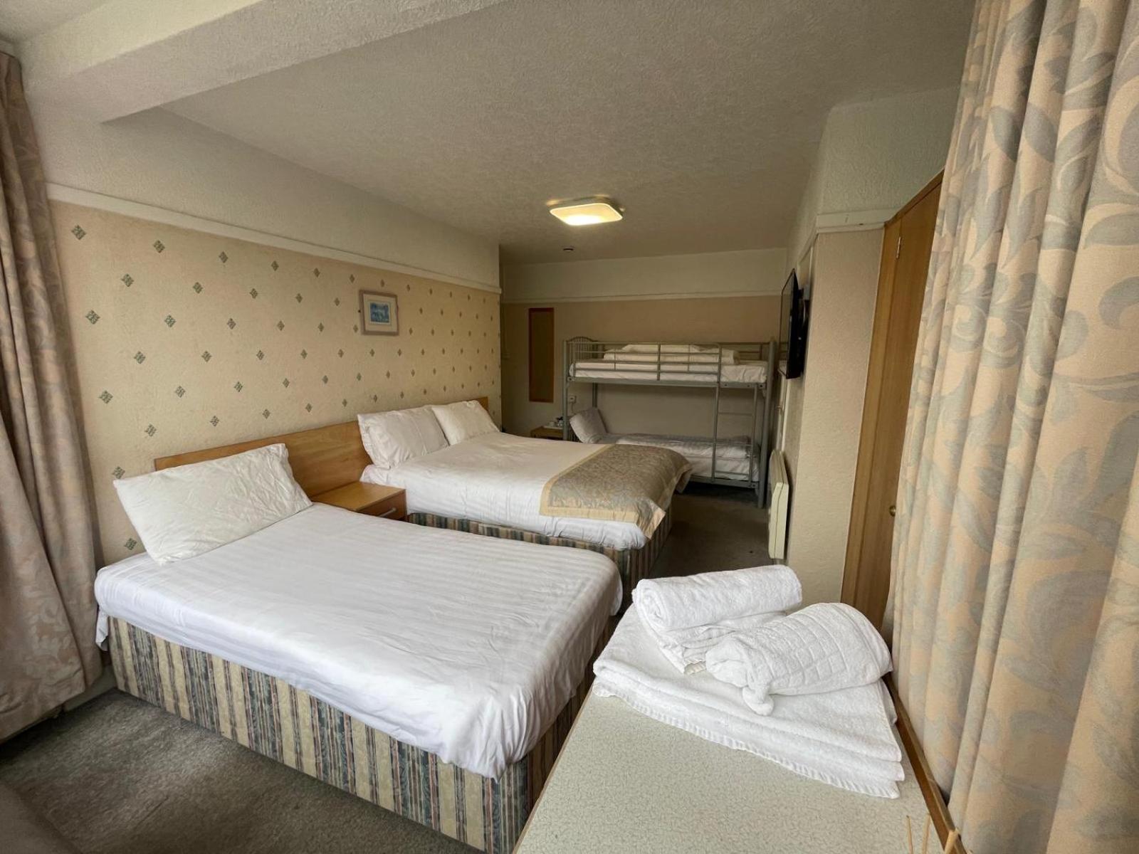 Queens Hotel, Skegness Buitenkant foto